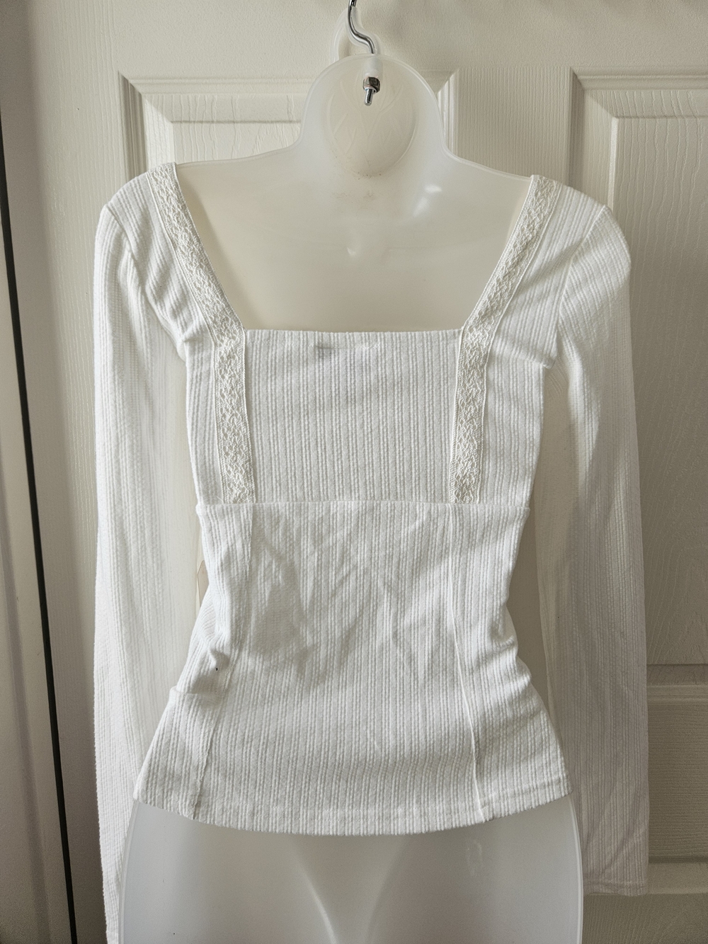 SHYANNE- Long-Sleeve Square Neck Ribbed Top - Picture 2 of 4